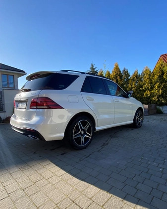 Mercedes-Benz GLE cena 195300 przebieg: 124800, rok produkcji 2016 z Warszawa małe 407
